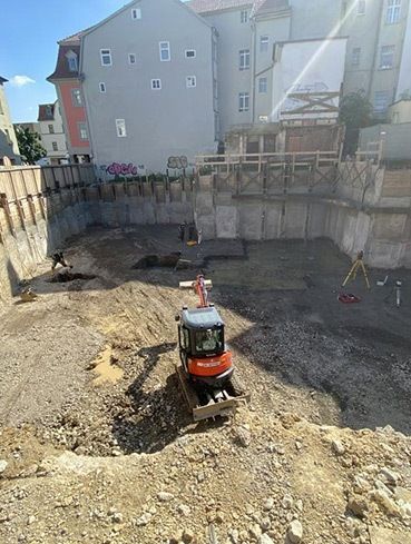 Baugrubenverbau vom Experten | Spundwand- & Trägerbohlenverbau
